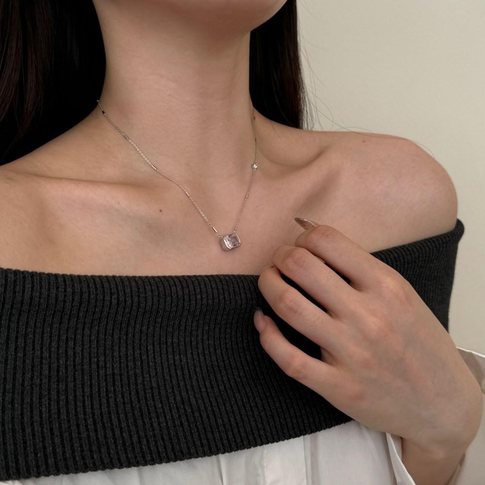 (SN052)S925 Sterling Silver Ice Flower Cut Pendant Necklace Elegant and Stylish Gift for Women’s Daily Wear