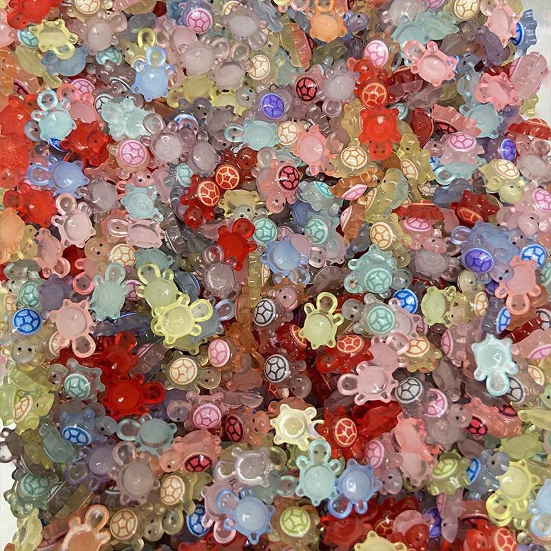 100 Glow-In-The-Dark Mini Turtle Models, Turtle Designs, Colorful Plastic Handmade Crafts for DIY Projects, Party Decorations & Home Garden Accessories