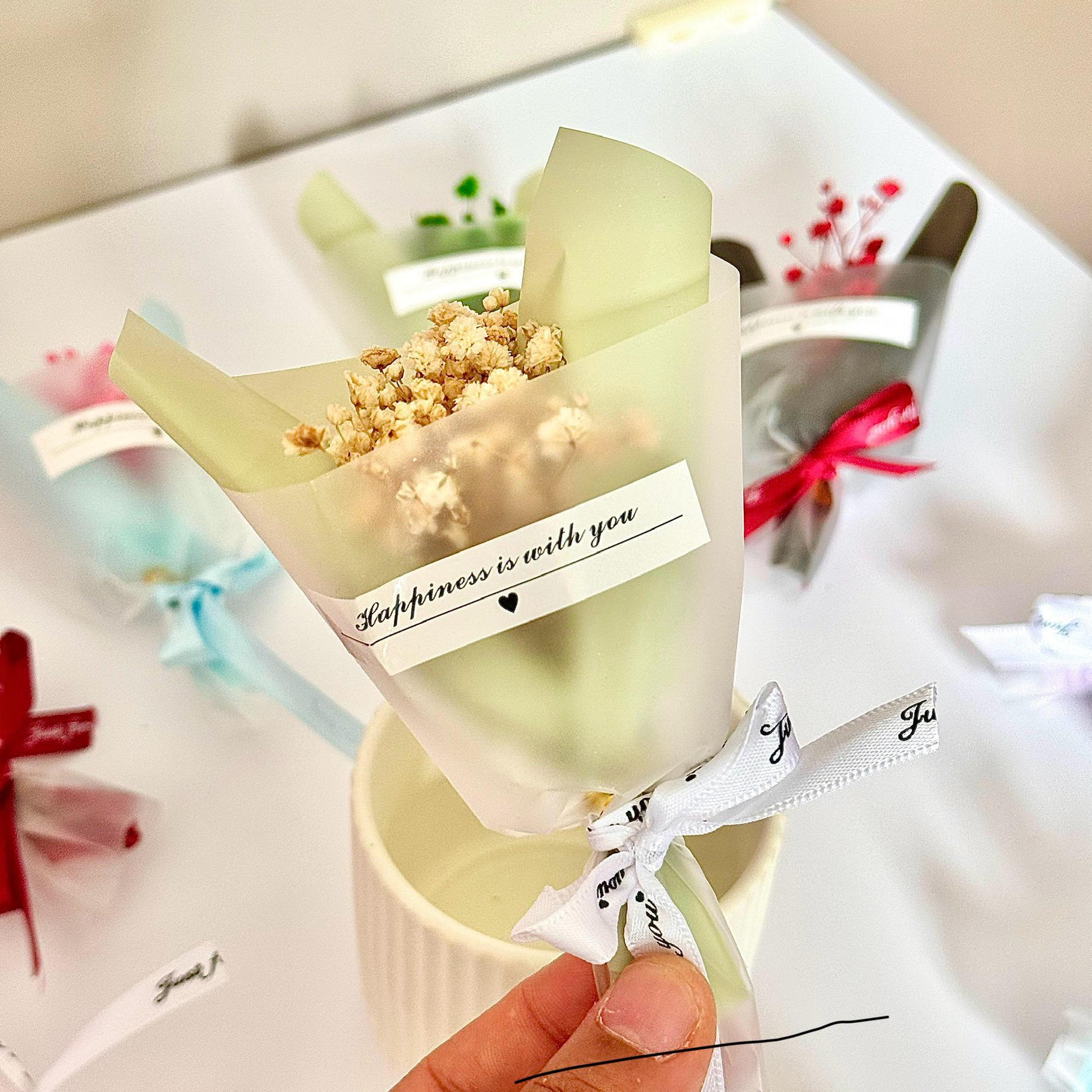 Mini Dried Baby's Breath Bouquet Gift Box | Natural Preserved Gypsophila Floral Arrangement | Elegant Wedding Favor for Guests | Rustic Party Keepsake for Adult Recipients | US Celebration Essential