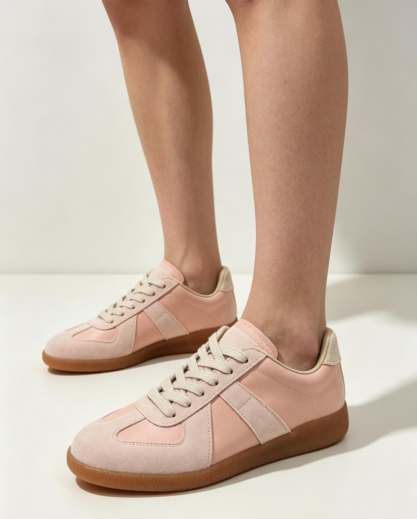 Women's Vintage Low Top Closed Sneakers - Suede & Leather Patchwork, Lace Up, Classic Gum Outsole, Athletic Sports Footwear for Daily Wear, Walking Shoes, Street Fashion Trainers, Sports Shoes