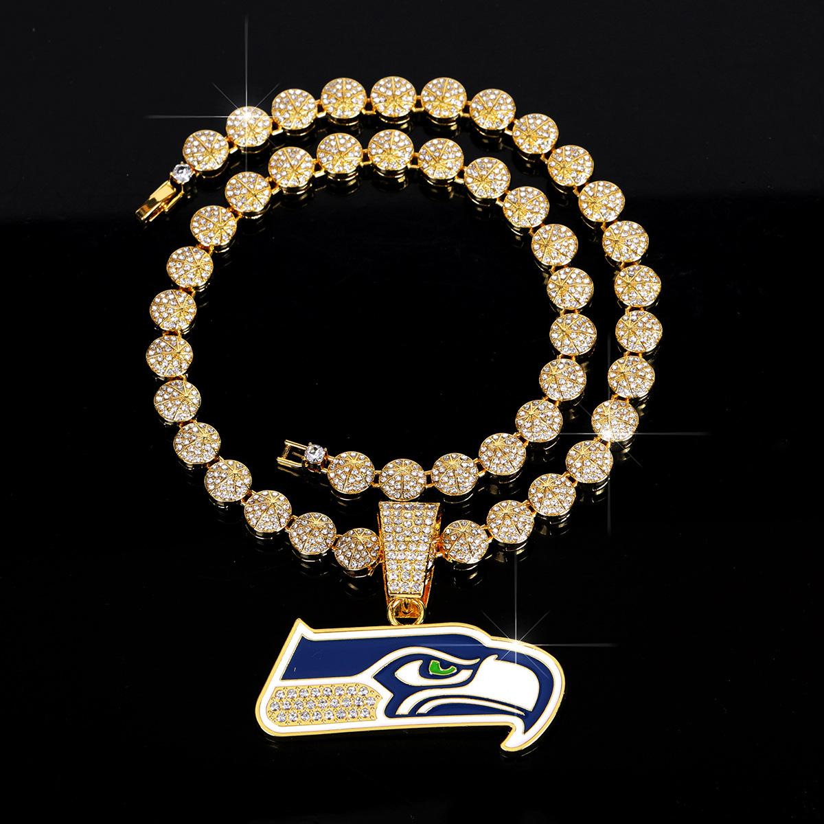 Hot-selling personalized hip-hop oil-drip NFL football team pendant necklace, alloy full-diamond round diamond necklace