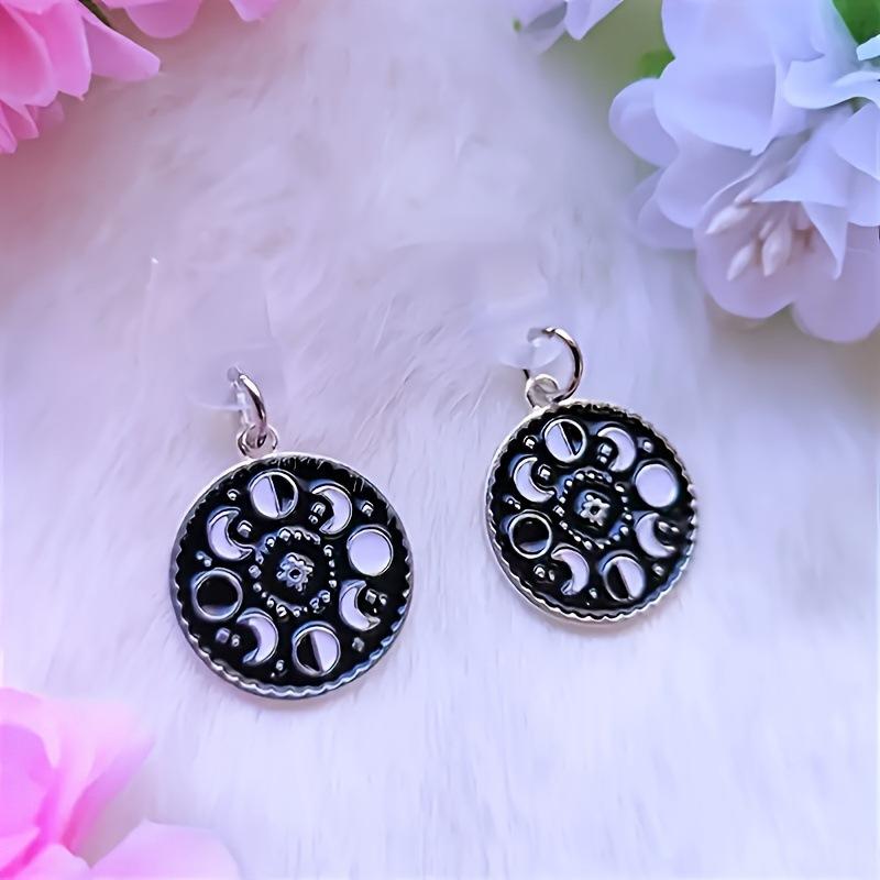 Mobile Phone Dust Plugs - Creative Astronomical Chart Mobile Phone Dust Plug Pendant - Suitable for iPhone, Type-C and Android Dust Plugs - Compact and Practical - Perfect as a Small Gift - Phone Charms