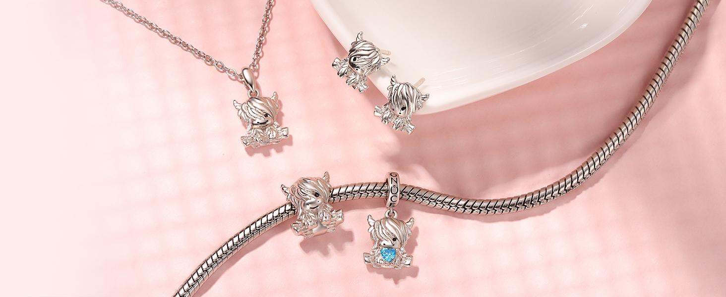 Gnoce Highland Cow Charms Pendant Bracelet Necklace Ladies Fashion with Bracelet Charms Scotish Highland Cattle Charm Bracelet Birthday Gift  Valentine's Day Gift  Anniversary Gift
