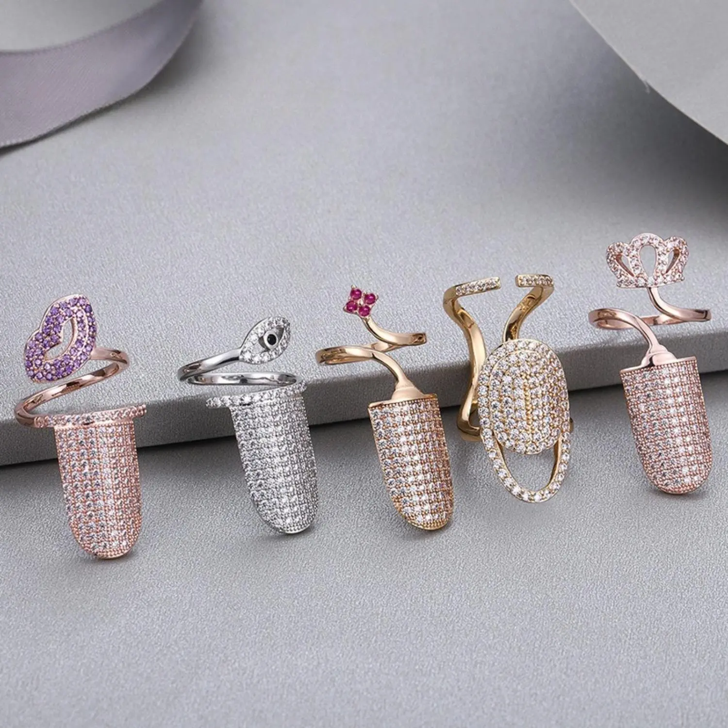 Zircon Decor Nail Rings for Women Adjustable Open Finger Nail Guards Sparkling Rhinestone Nail Tip Cover Rings Trendy European Style Fingertip Jewelry Accessories