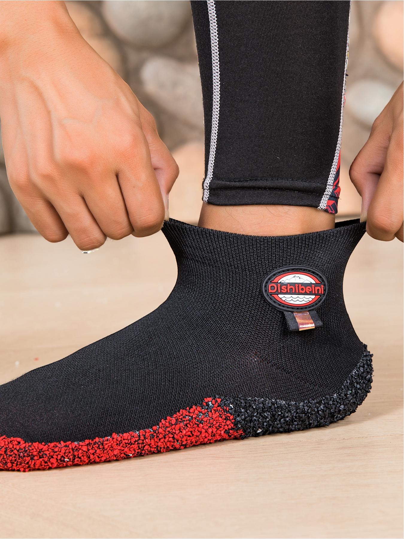 Women's new style fitness yoga barefoot shoes, diabetes shoes, soft fabric, breathable, quick drying, widened toe cap, comfortable package, color particle soles, strong grip on the ground, easy on and off style, yoga fitness hiking multi scene wear