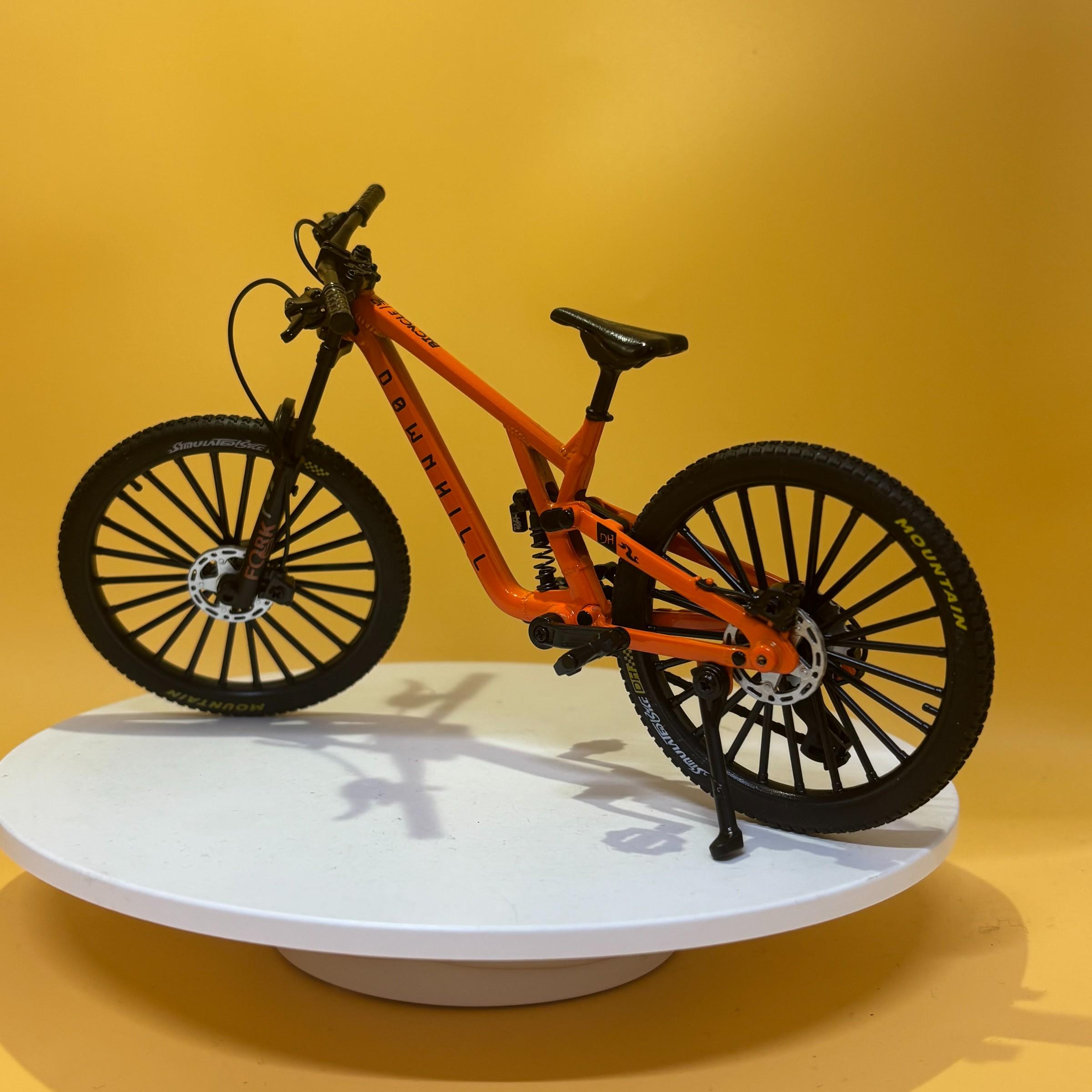 New Alloy Bicycle Model, Realistic Design Mountain Bike, Road Bike Desktop Decor, Collectible Mini Bike, Office & Home Decoration, Christmas Gift, No Power Needed