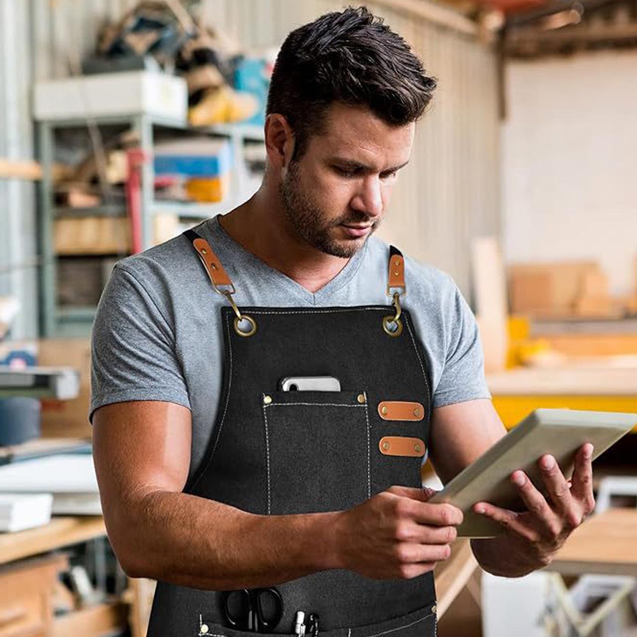 Adjustable Carpenter Apron with Multiple Pockets, Polyester Blend, Ideal for Woodworking, Gardening, Cooking, DIY Projects