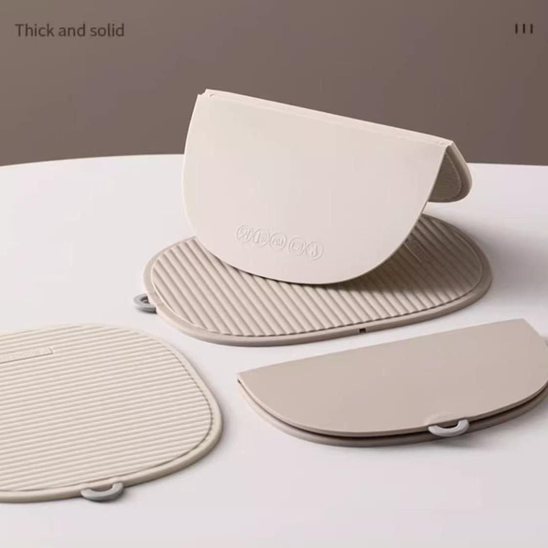 1PC Silicone Insulating Pad, Foldable, Suitable for Boilers and Hot Plates, Kitchen Essentials, Durable and Heat-Resistant Design