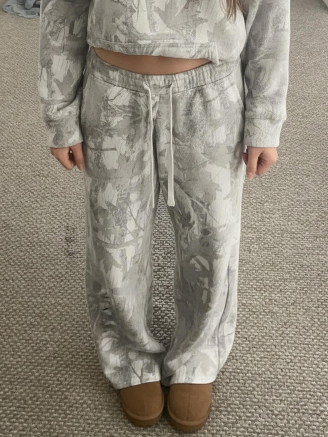 Women's Camo Print Drawstring Loose Fit Straight Leg Sweatpants, Womenswear Casual Fashion Pants for Daily Wear & Outdoor Activities