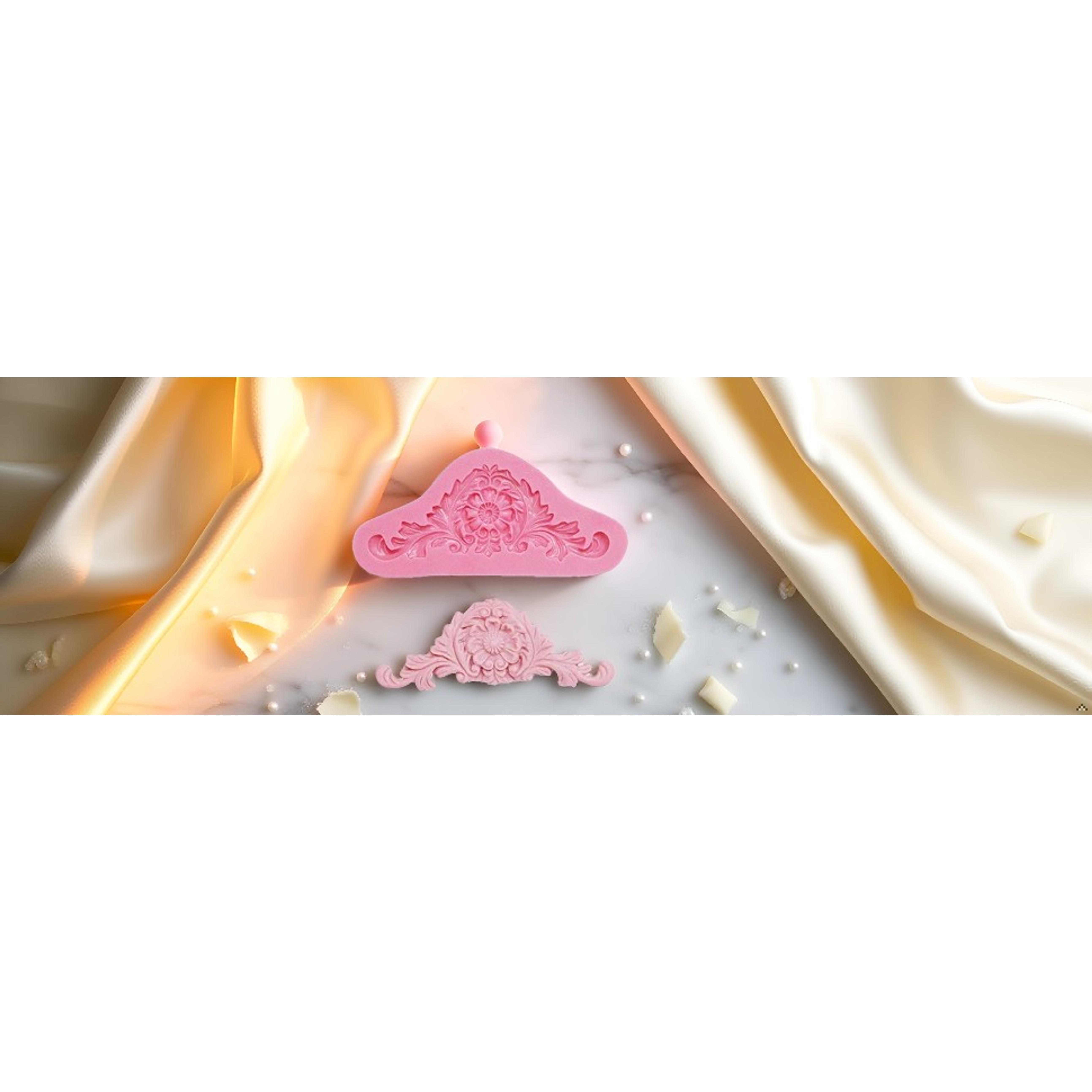 3D Baroque Crown Silicone Mold for Fondant Chocolate Cake Baking Decor, Pink
