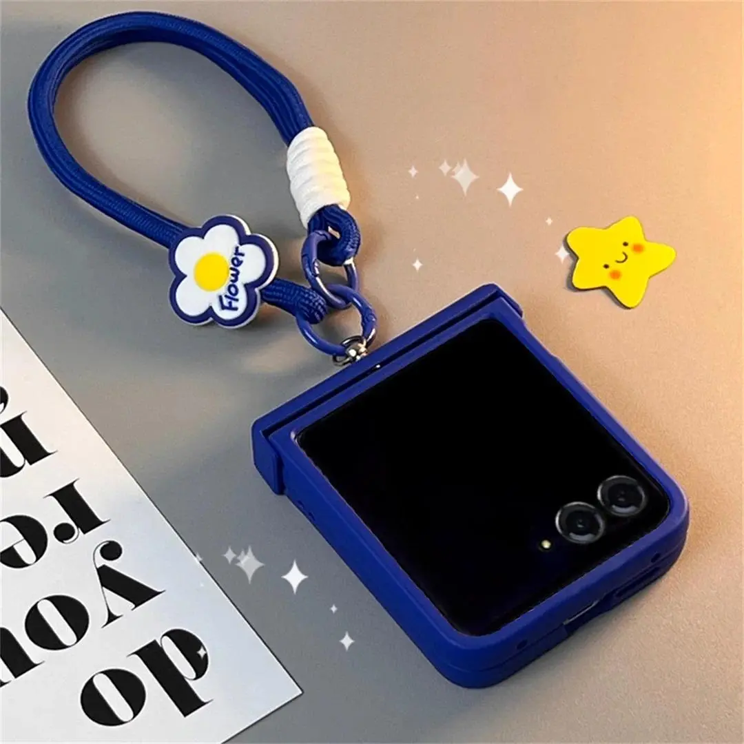 Korean Cute Klein Blue Portable Flower Rope Case For Samsung Galaxy Flip8 Flip7 Flip6 5 4 3 Flip8 Razr 70 60 50 Ultra Hard Cover