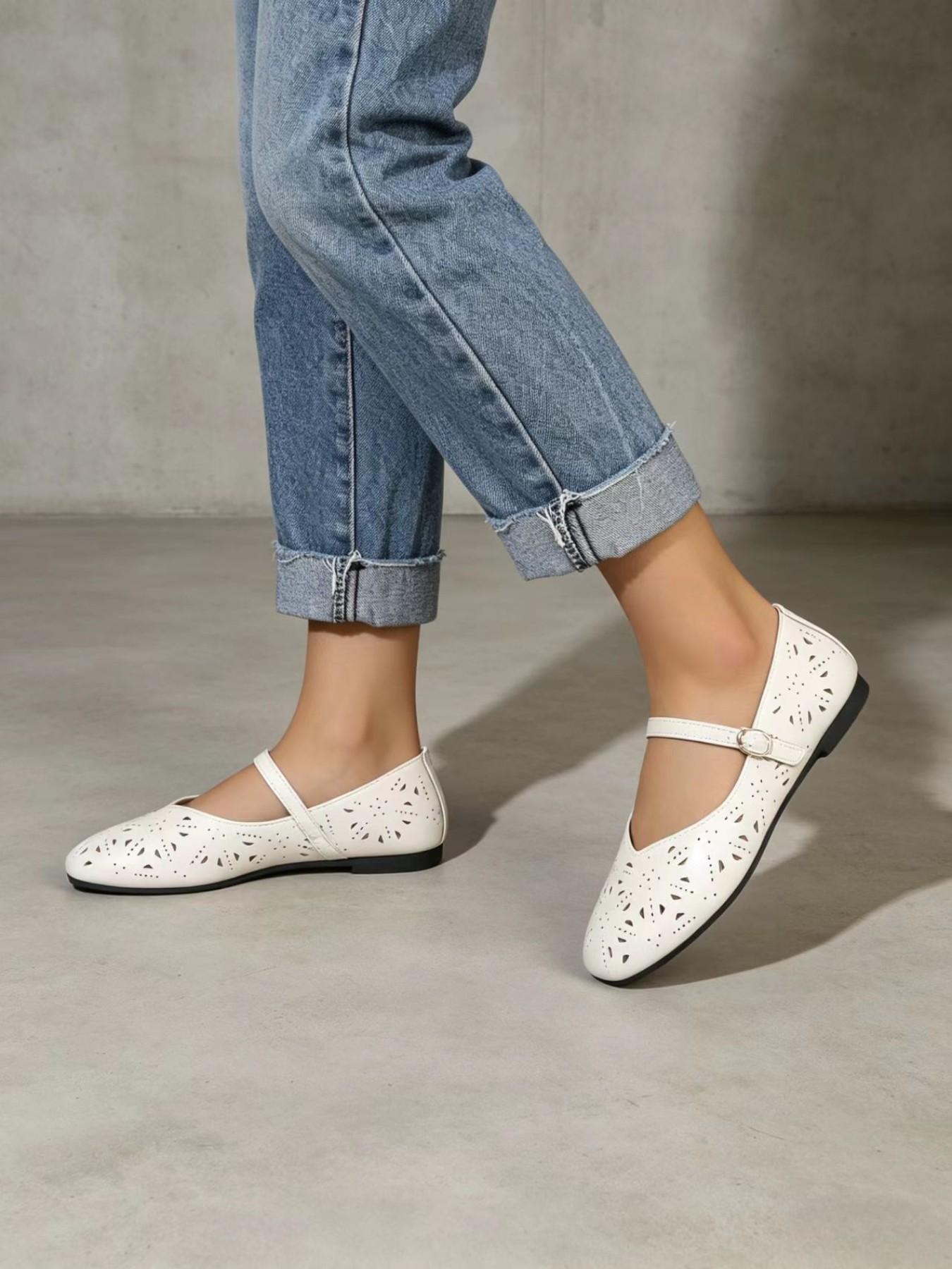 New French Cutout Mary Jane Shoes, Soft Sole Comfortable Flat Shoes, Classic Mary Jane Style, Vintage, Versatile for All Ages