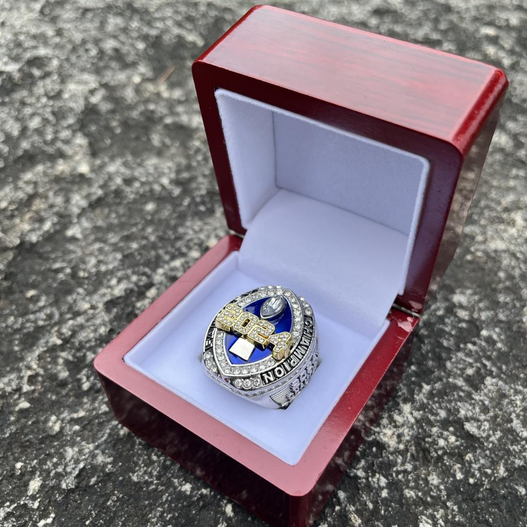 Mens fashion 2026-2025-2024 fantasy series trophy style football championship ring with brown wooden display box