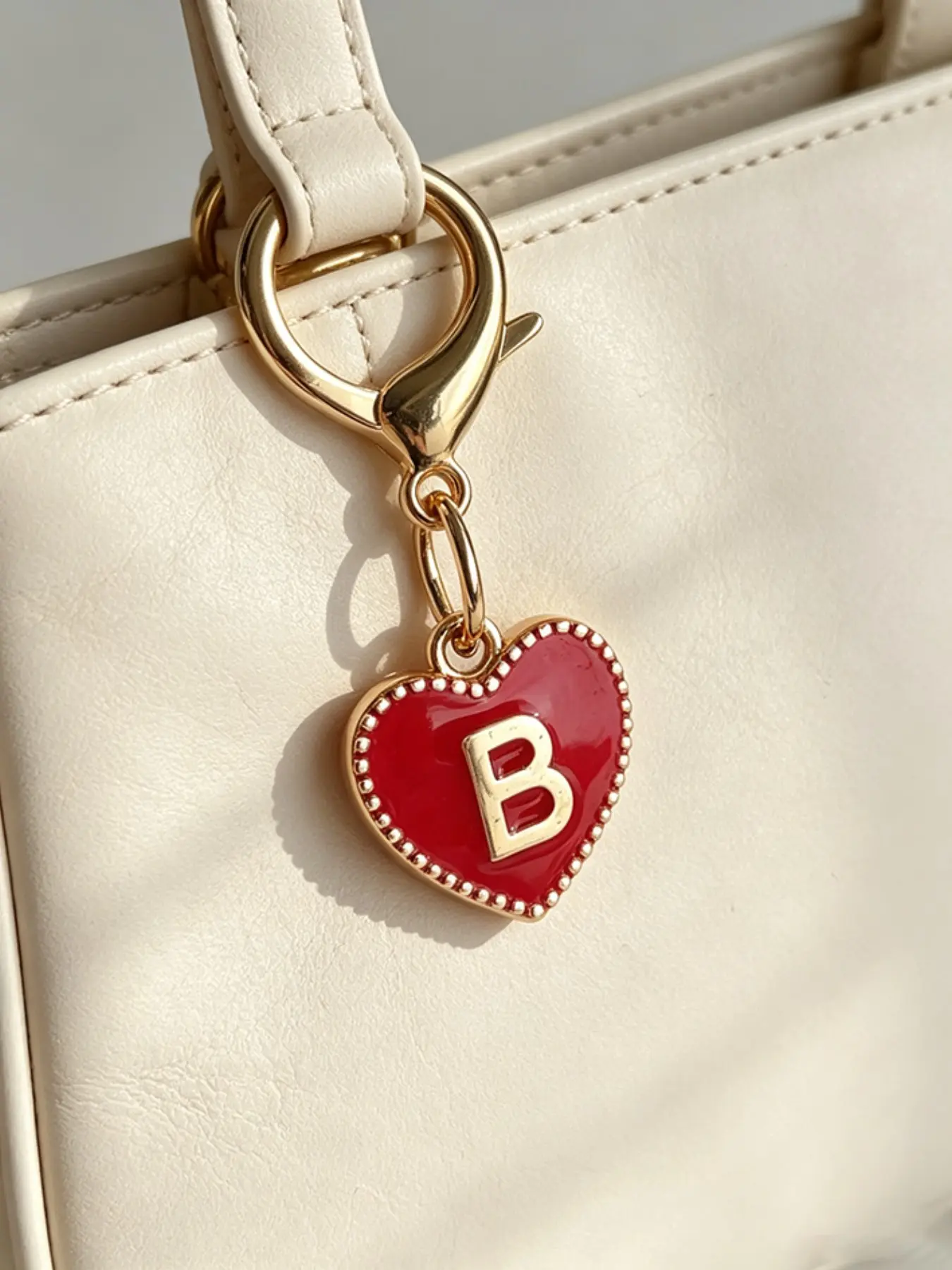 New 26 Letter Lobster Keychain, Heart Letter Keychain, Initial Keychain, DIY Accessory, Bag Wallet Car Key Gift, Festival Birthday Present