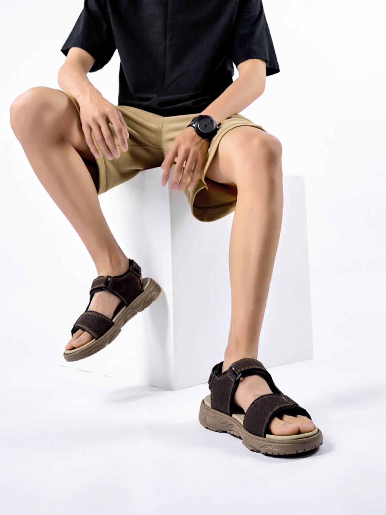 Men's Dark Gray Velcro Outdoor Sandals Breathable Non-Slip Beach Shoes Soft Sole Wear-Resistant Hiking Sandals