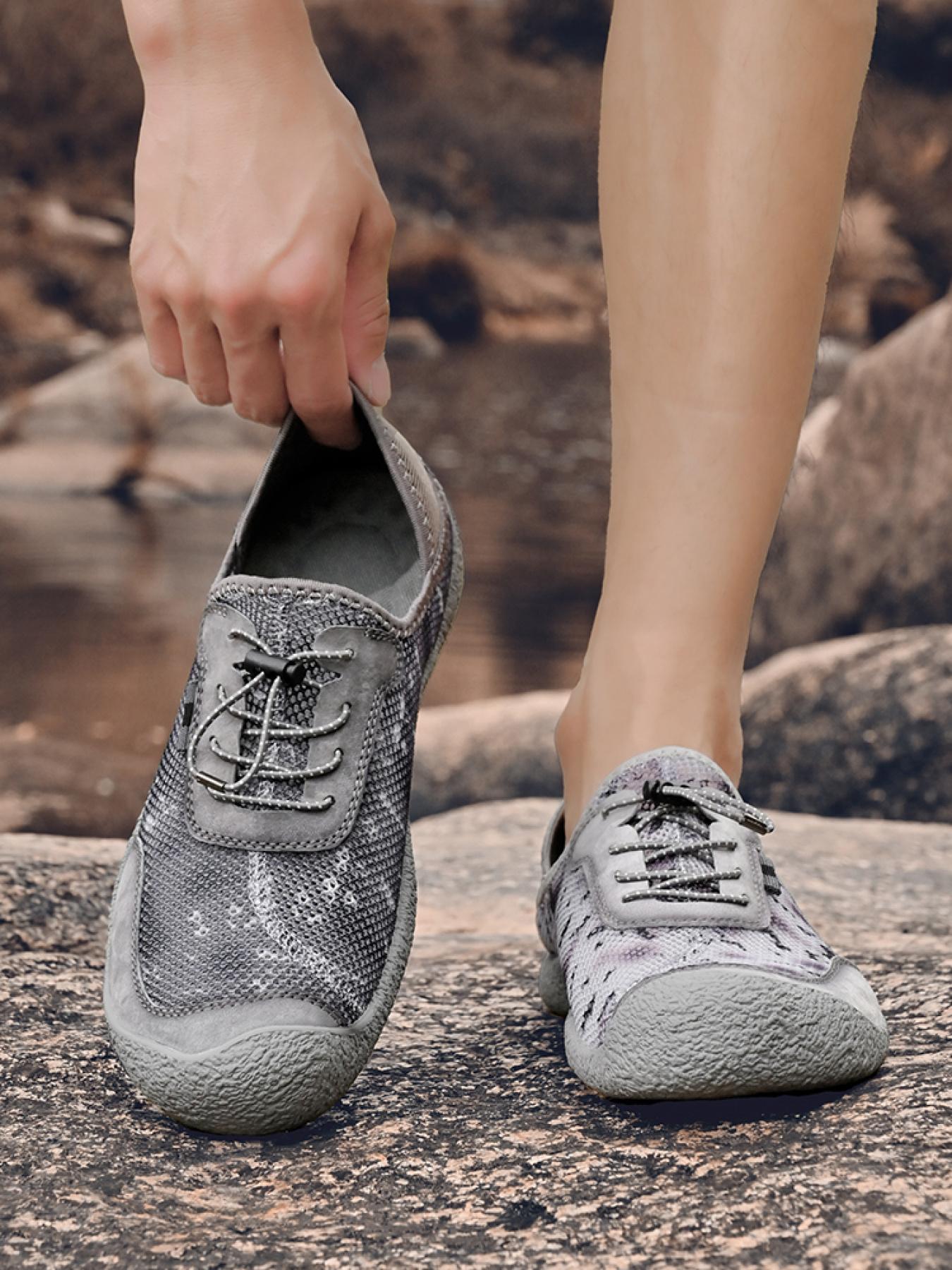 Men's Solid Color Mesh Breathable Outdoor Water Shoes Drawstring Two-Way Closed-Toe Sandals Non-Slip Wear-Resistant Soft Sole Hiking Shoes