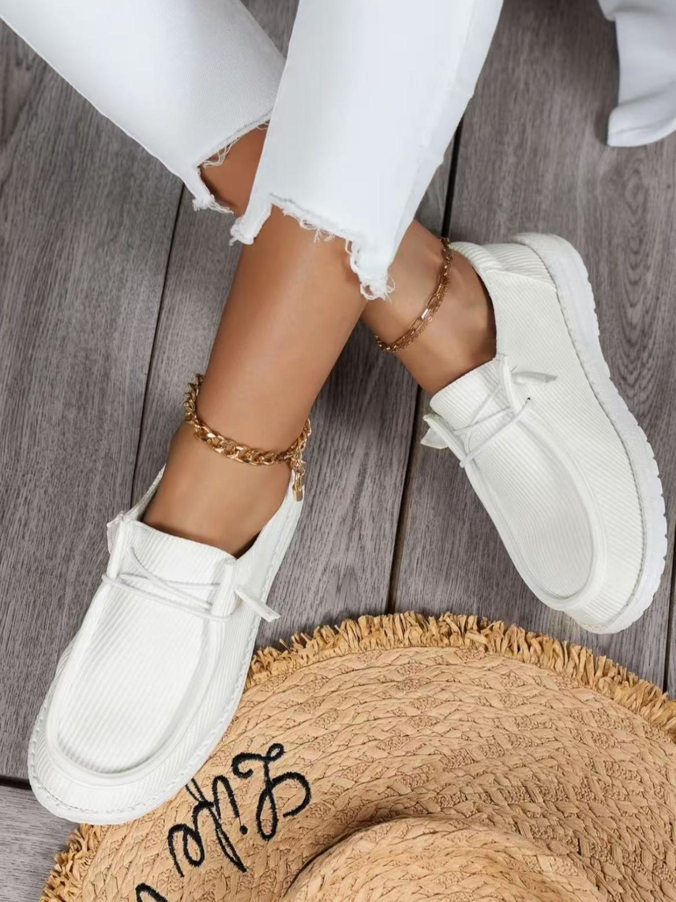 Women's Minimalist Casual Slip-On Shoes, Round Toe Flat Sole, Comfortable Versatile Footwear for Daily Wear, Perfect for Everyday Use