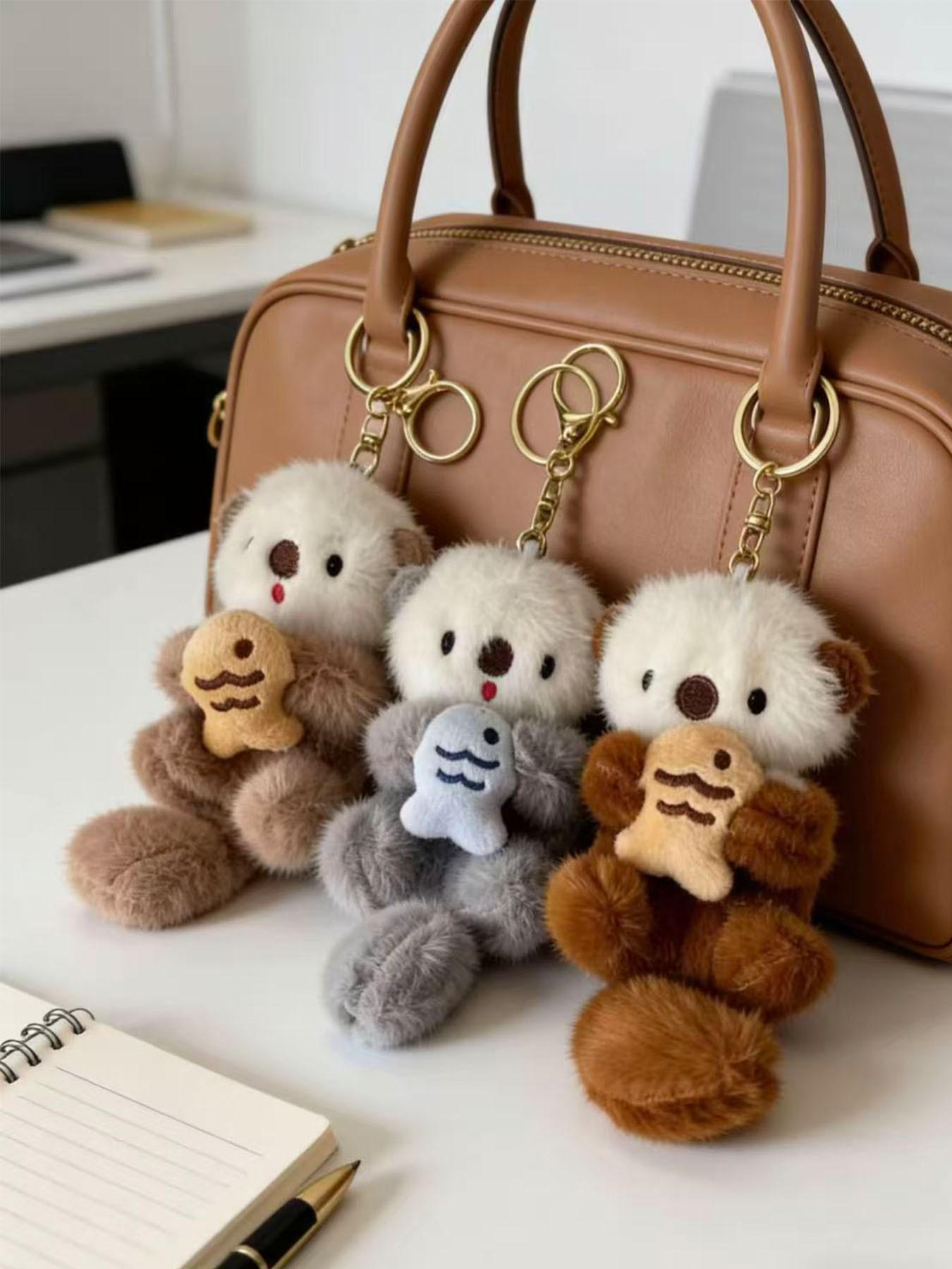 Cute Otter Plush Keychain | Adorable Animal Shape Pendant, Perfect Gift for All Seasons, Ideal Birthday Gift & Unique Charming Accessory