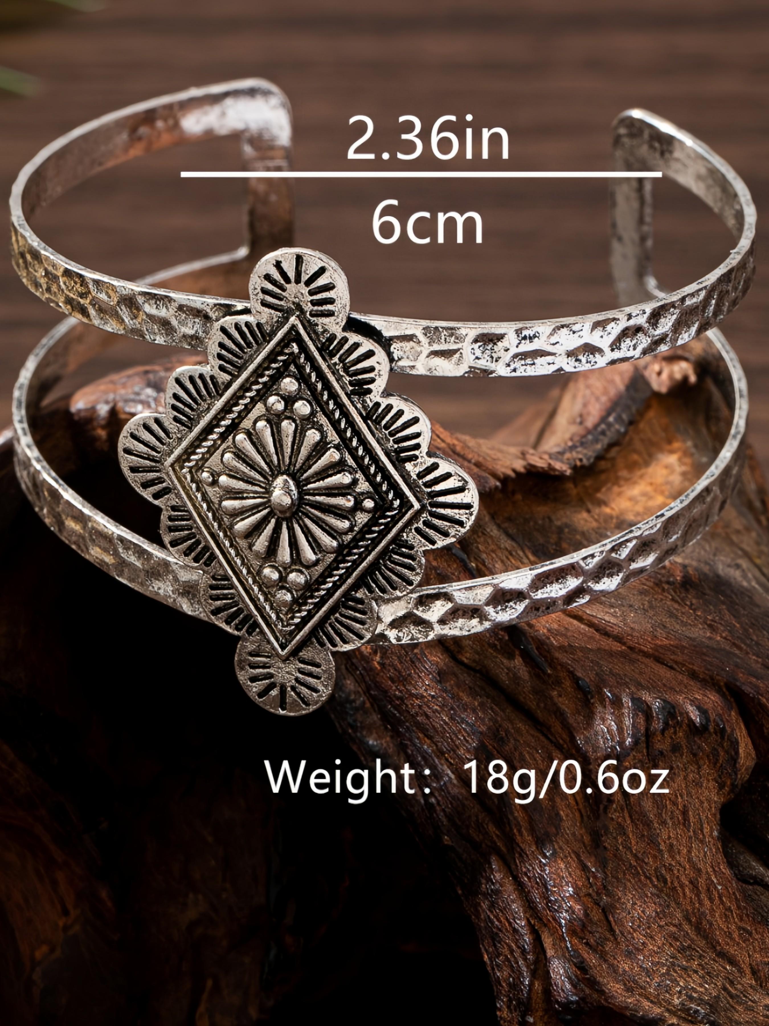 Vintage Silver Color Southwest Cuff Bracelet, Boho Geometric Flower Hammered Open Bangle, Western Tribal Jewelry for Women, Adjustable 6cm