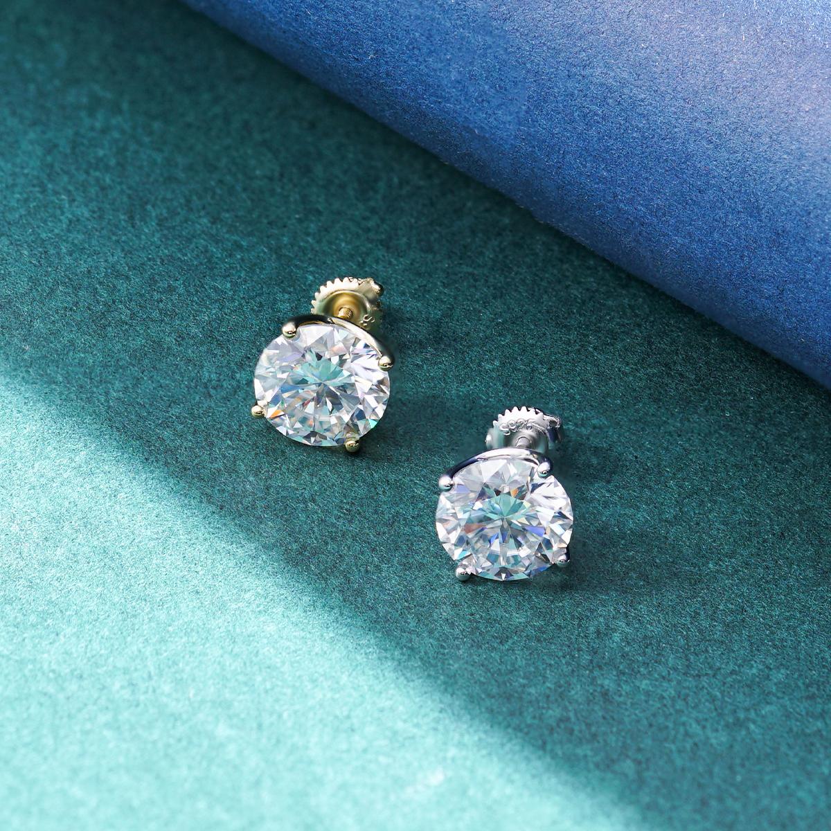 Delzzad 14k Gold-Plated Solitaire Four Prong Earrings Screw Back/Butterfly Back Lab-Created Moissanite Stud Earring S925 Sterling Silver Moissanite Jewelry Perfect Birthday Mother’s Day Christmas Gift for Men Women Wedding Set