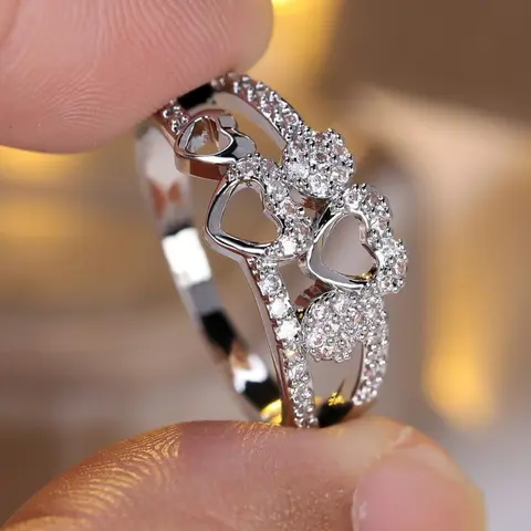 Women's Intertwined Hollow Heart Statement Ring - Multi-Heart Open Work Inlaid Band, Elegant Casual Ring for Female, Deep Affection Valentine Gift with Meaning, Colorful Fashion Jewelry for Anniversary