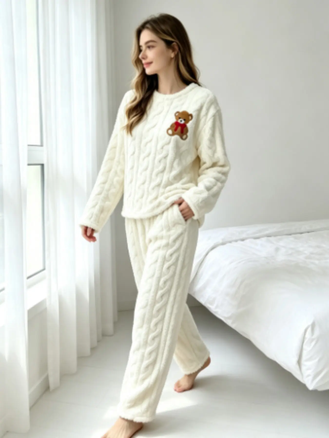Women's Fall Winter Flannel Pajama Set, Cartoon Bear Embroidery, Long Sleeve Loose-Fit, Casual Home Wear, Loungewear, Reusable Sleepwear