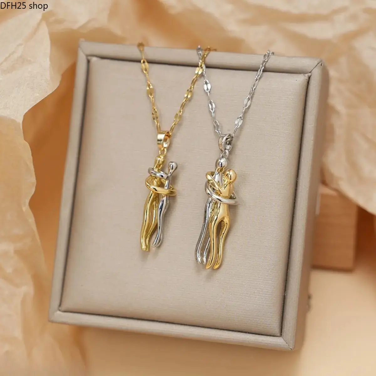 Matching Couple Pendant Necklace Set, Stainless Steel Heart Necklaces for Him and Her, Romantic Couple Jewelry Gift for Anniversary & Valentine's Day