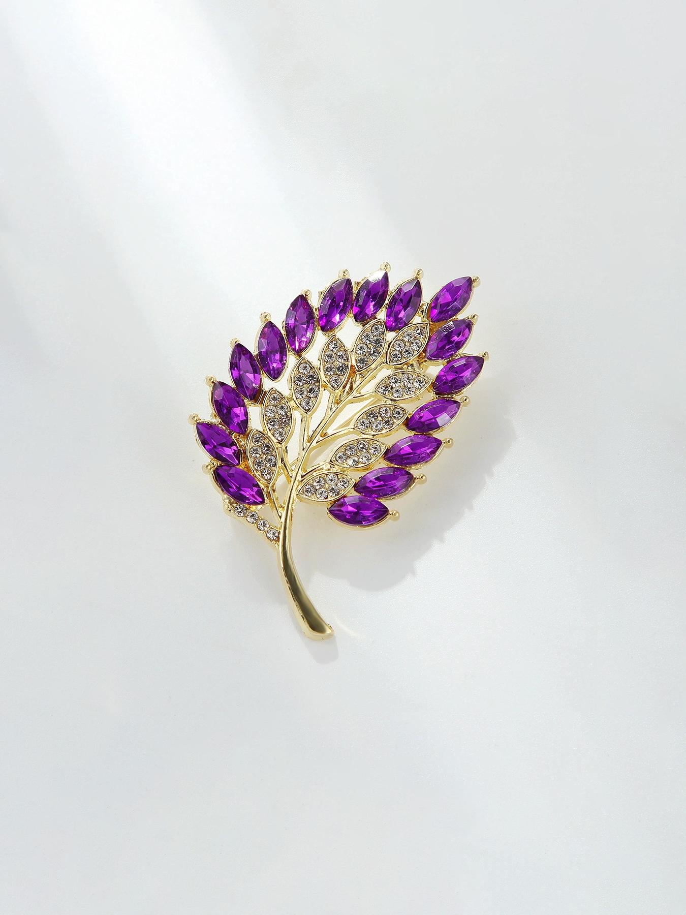 Leaf Brooch Pin Accessory Unisex Coat Decoration, Perfect Gift for Friends, Stylish Jewelry for Men and Women