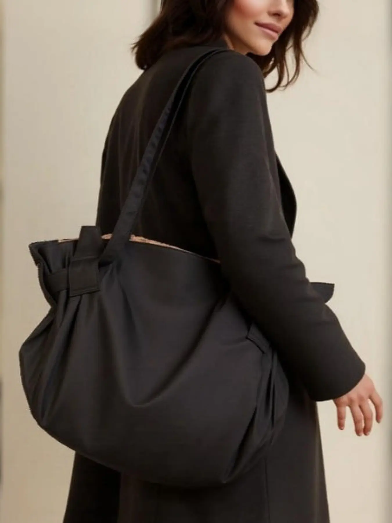 Travel Storage Bag Large Capacity Shoulder Crossbody Luggage Bag, Fashionable Lightweight Japanese Style Tote Bag, Versatile Commute Backpack