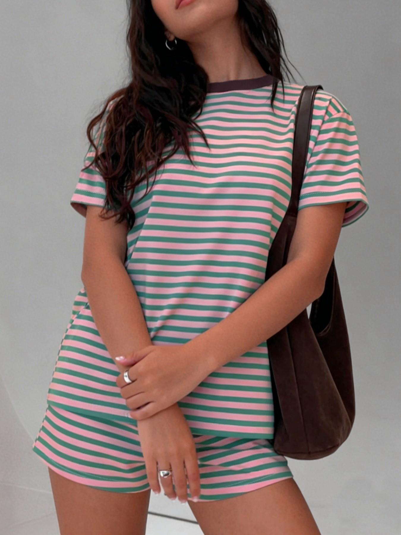 Women's Loose Short Sleeve Striped Top + Casual Striped Shorts Set Outfit, Travel, Fitted Style, All Seasons, Regular Length