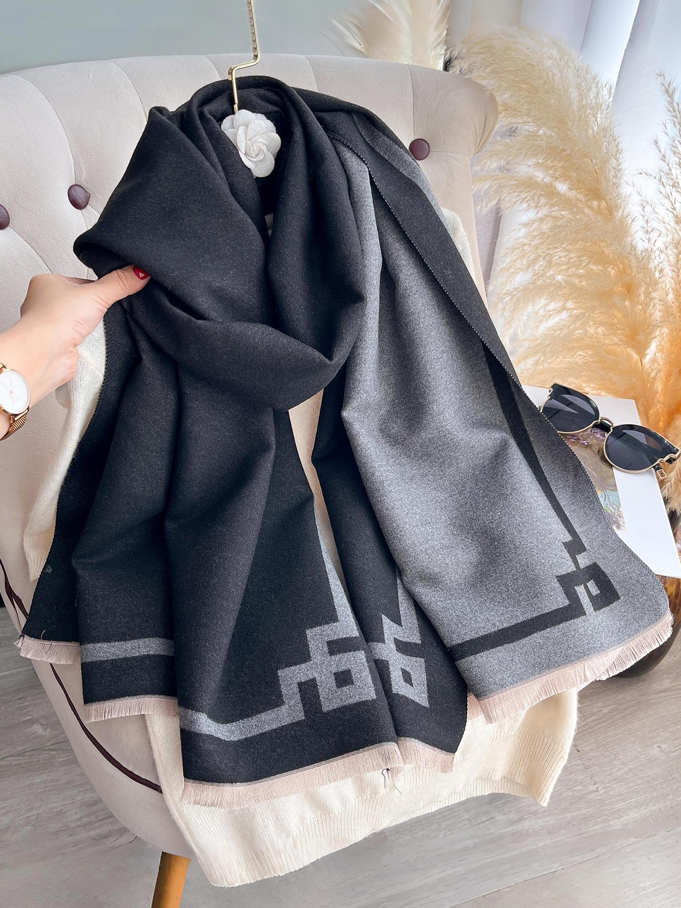 Women's Elegant Fall Winter Scarf, Dual-Sided Plain Woven Shawl, Warm Fashion Accessory for Casual & Formal Wear