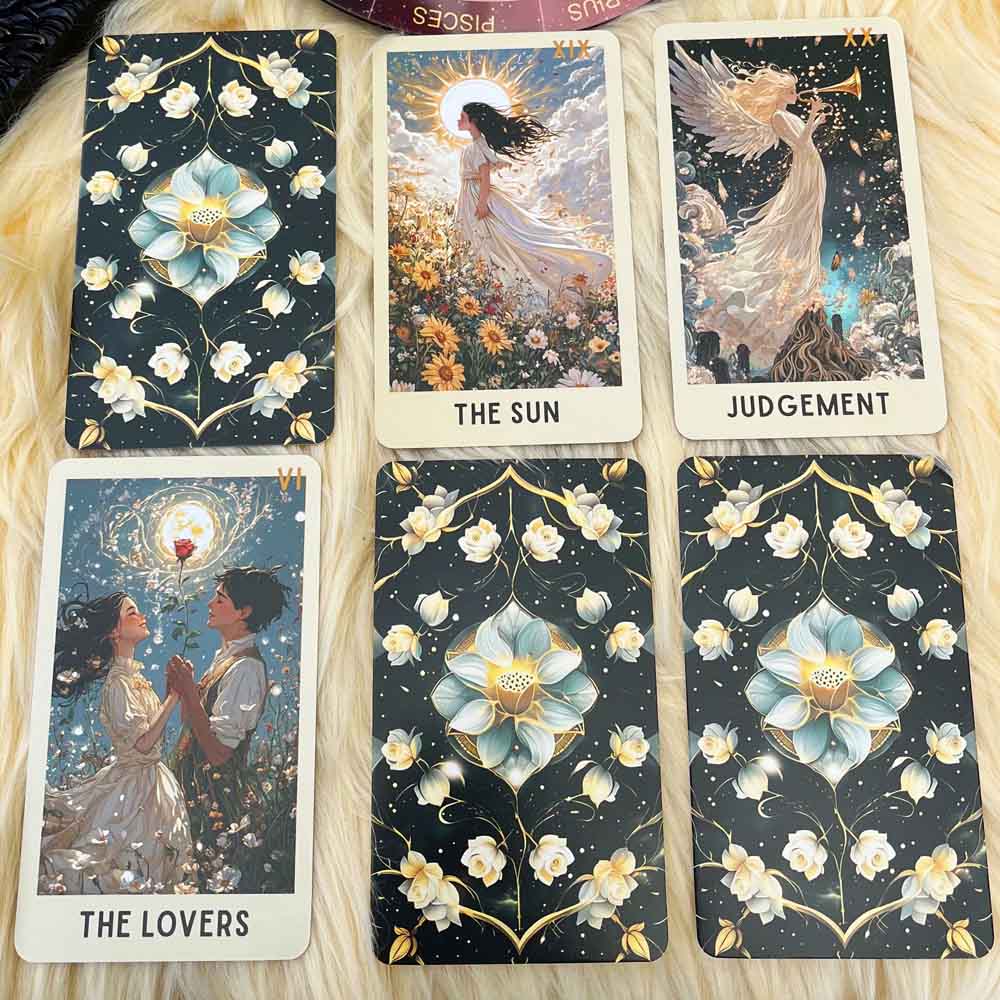 Ethereal Bloom Tarot Cards Deck, Classic Tarot Cards, 78 Pieces, 13x8 Cm, Traditional Design, Trust Flower Theme, Includes Paper Guide, Perfect for Divination Games
