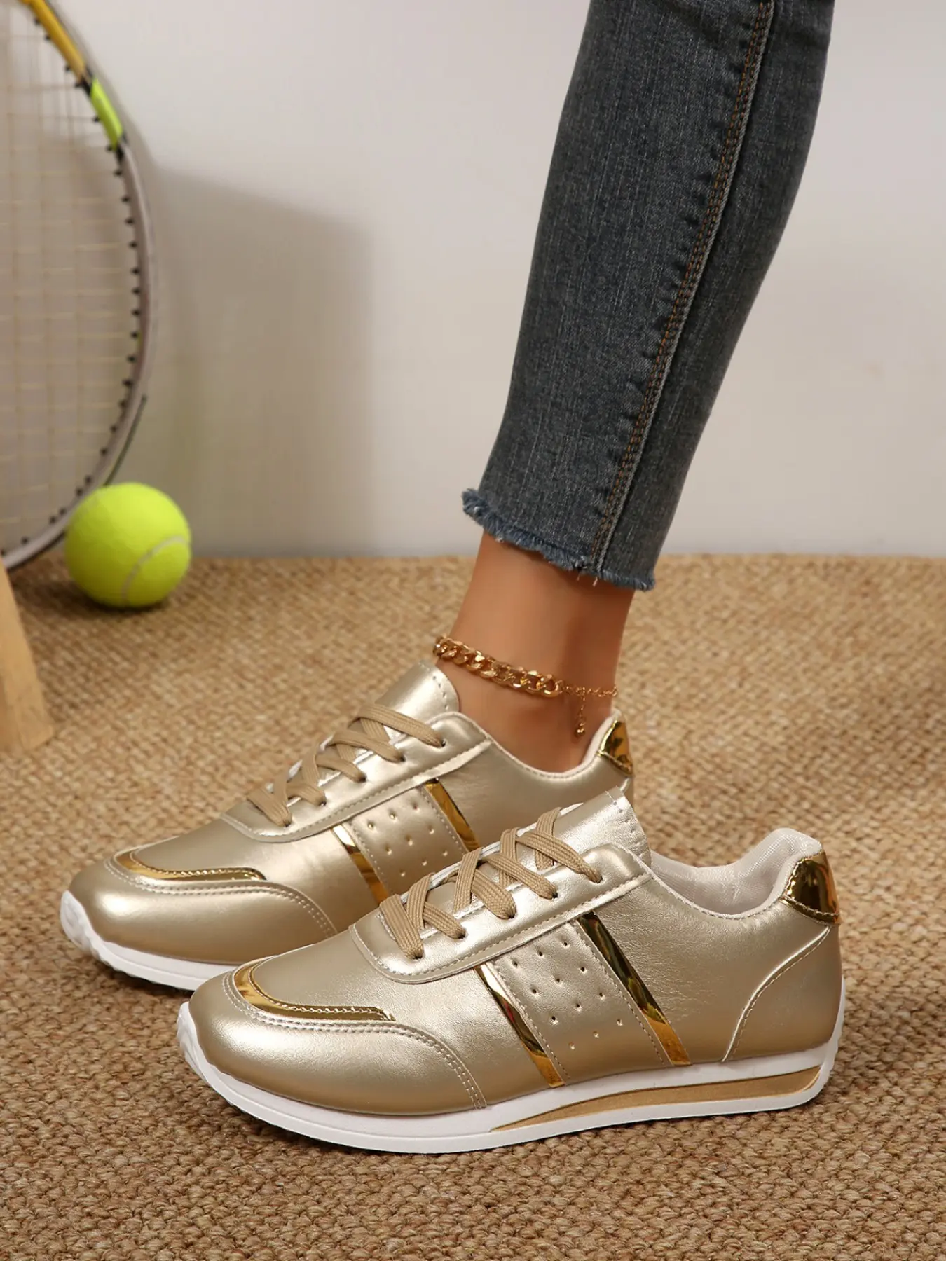 Back‑to‑School Women Gold‑Accent Retro Striped Casual Sneakers, Lace‑Up Lightweight Jogger Style Walking Shoes for Campus, Street Hangout, Travel & Daily Commute