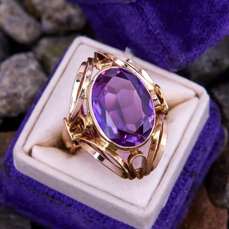 [Gold Plated Engagement Ring] 14k Gold Plated Copper Engagement Ring with Sparkling Synthetic Zirconia - Elegant Wedding Jewelry for Anniversaries, Valentine's Day, Birthdays, and Gifts