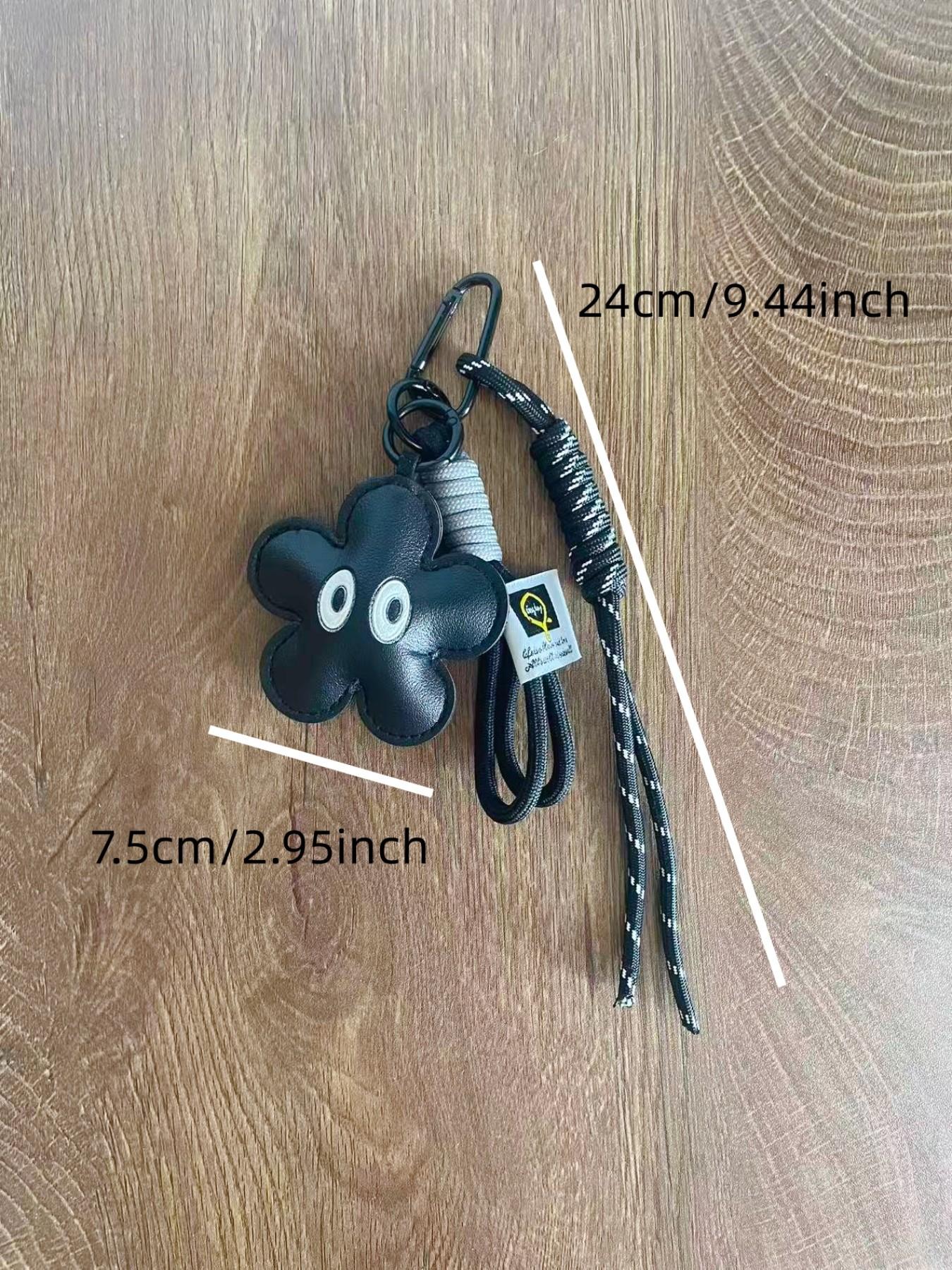 1 PCS Stylish Star & Flower Keychain | Artificial Leather Star & Flower Pendant | Bag Accessory | Suitable for Bag Pendants, Key Pendants | A Perfect Gift for Friends and Lovers | Valentine's Day Gift