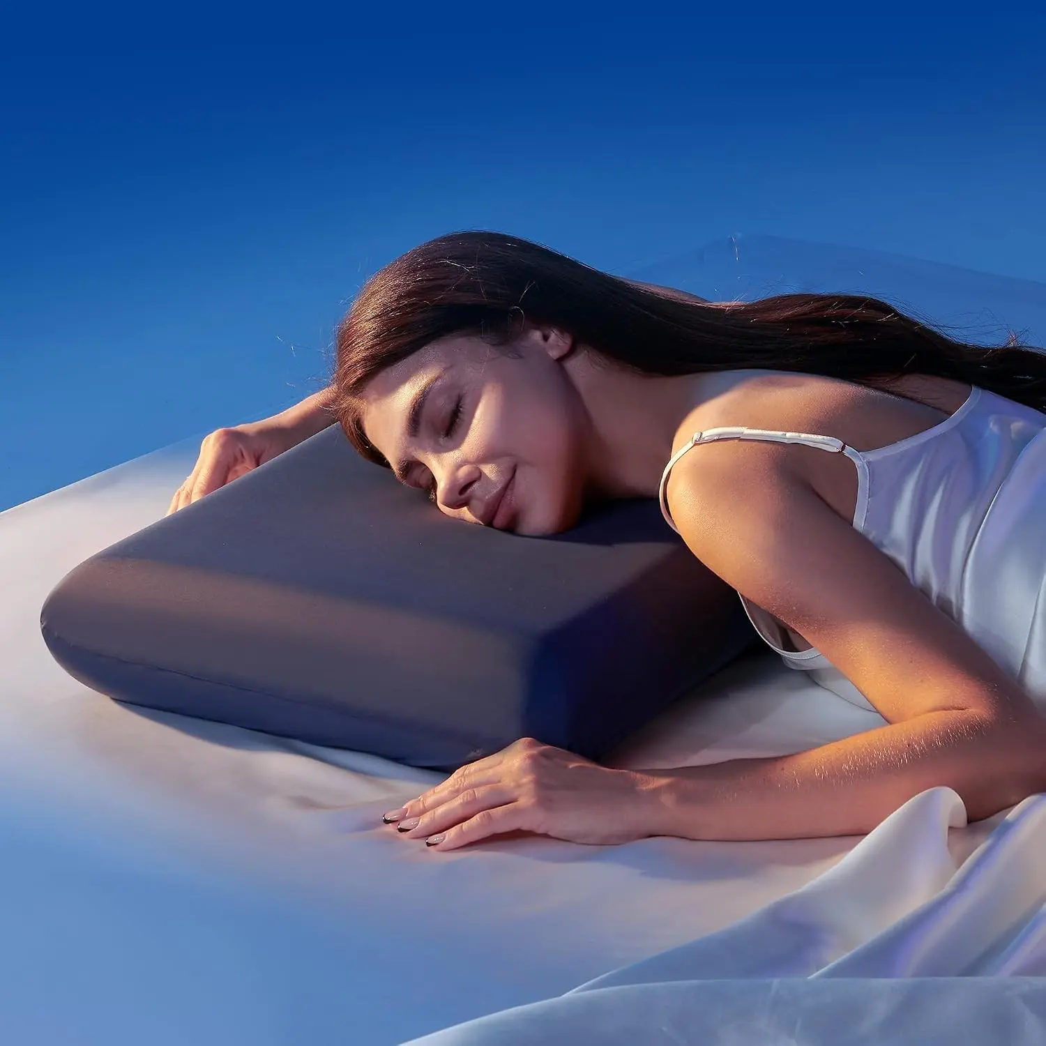 Cervical Pillows for Neck Pain Relief, Memory Foam Pillows 3.94'' Medium Profile, Cooling Fabric for Sleeping, Ergonomic Contour Support for Side/Back Sleepers, Machine Washable Memory Foam