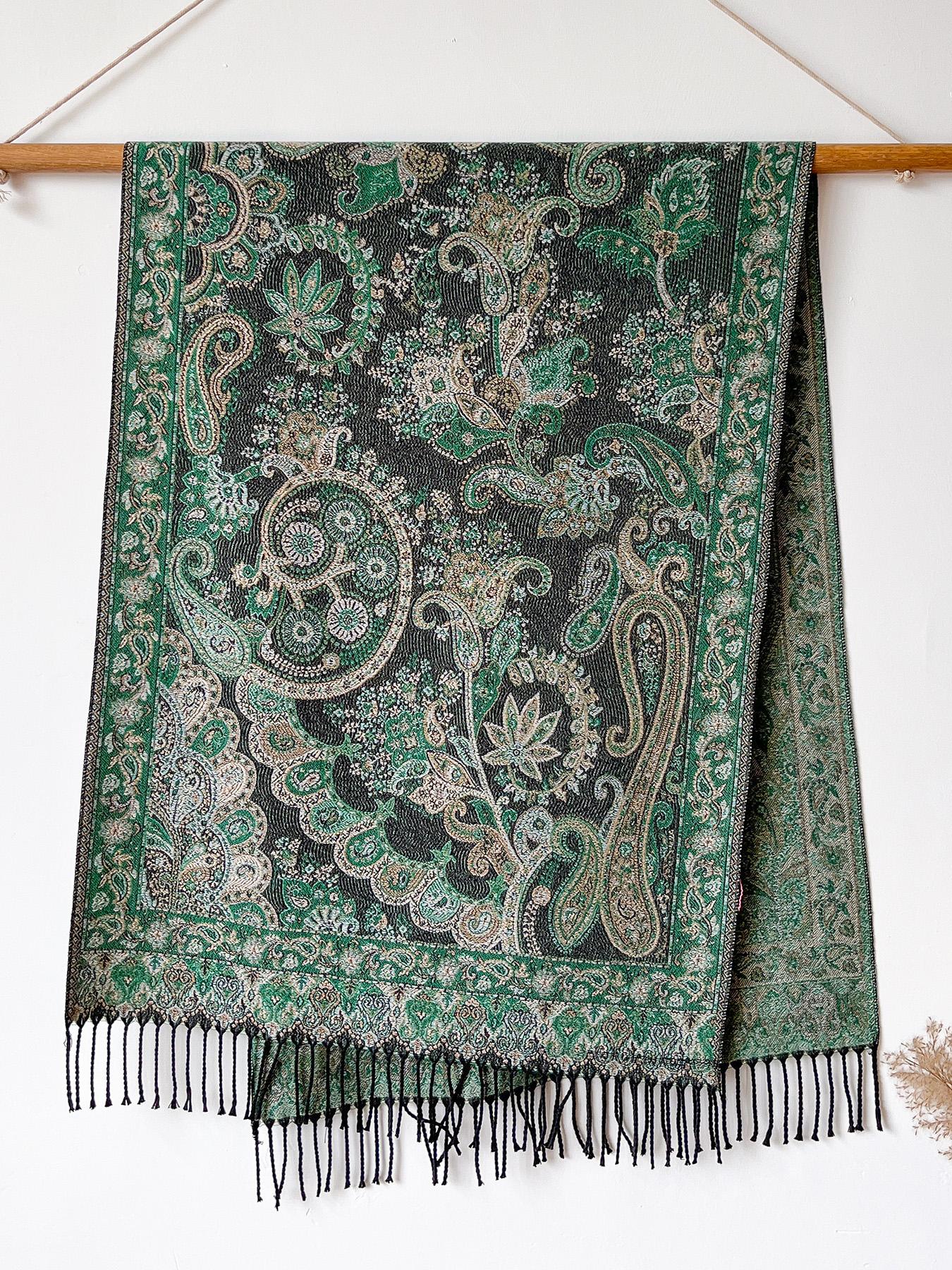 Women's Boho Style Paisley Print Scarf, Fall Winter Woven Fabric, Fitted Design, Soft Warm Accessory for Daily Wear & Modern Fashion