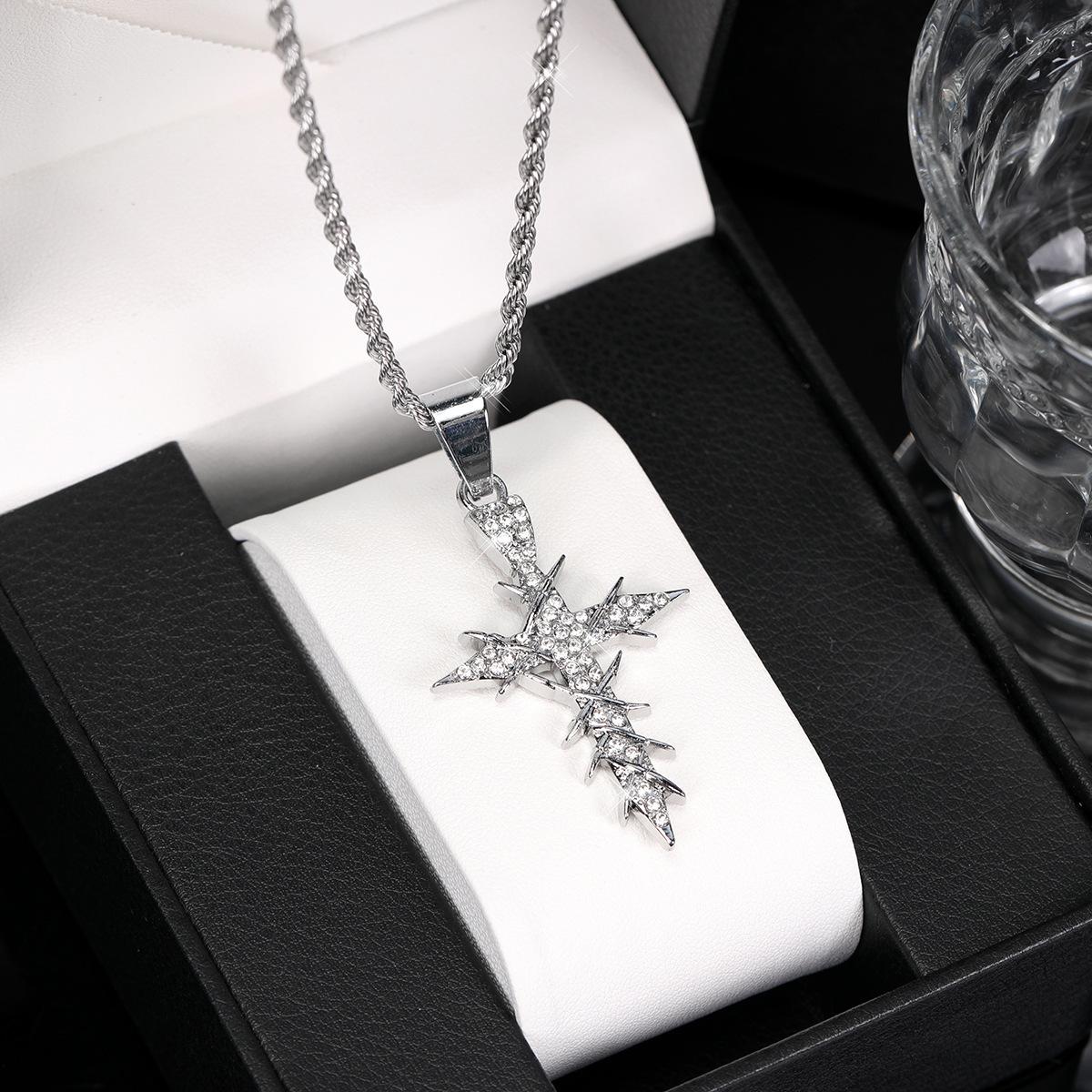 Popular hip-hop style dynamic and sparkling cross pendant necklace with twisted chain, simple alloy design