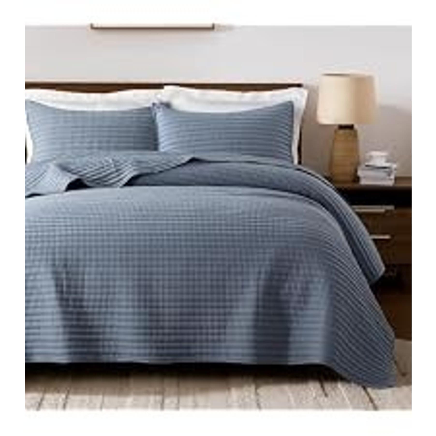 Queen Size 100% Cotton Striped White Bedding Set - Lightweight Crinkly Channel Pick Stitch Textured Bedspread, Shabby Chic Farmhouse Country Coverlet with 2 Shams for All Seasons