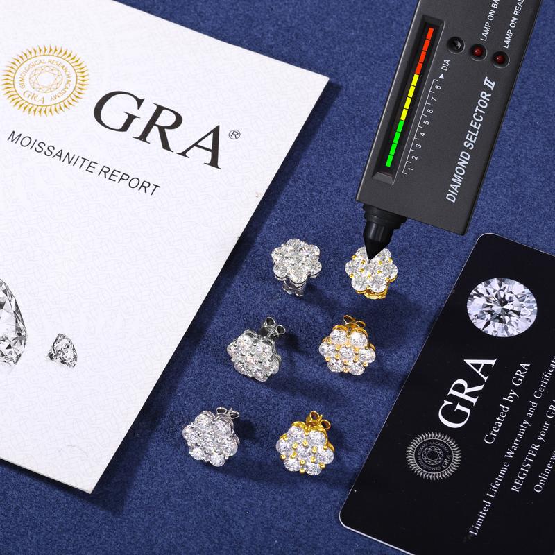 【E266 live2】Ucciyo S925 Synthetic Moissanite Flower Stud Earrings Synthetic Moissanite Jewelry Perfect Birthday for Men Women Silver Earrings Gold Earrings Moissanite Wedding Set