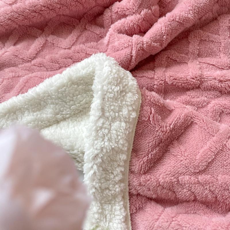 Diamond-Patterned Thickened Shearling Multi-Functional Blanket Soft and cozy double-layer winter blanket, bedspread, bedroom and restful sleep, Christmas gift, holiday gift Warm Blanket