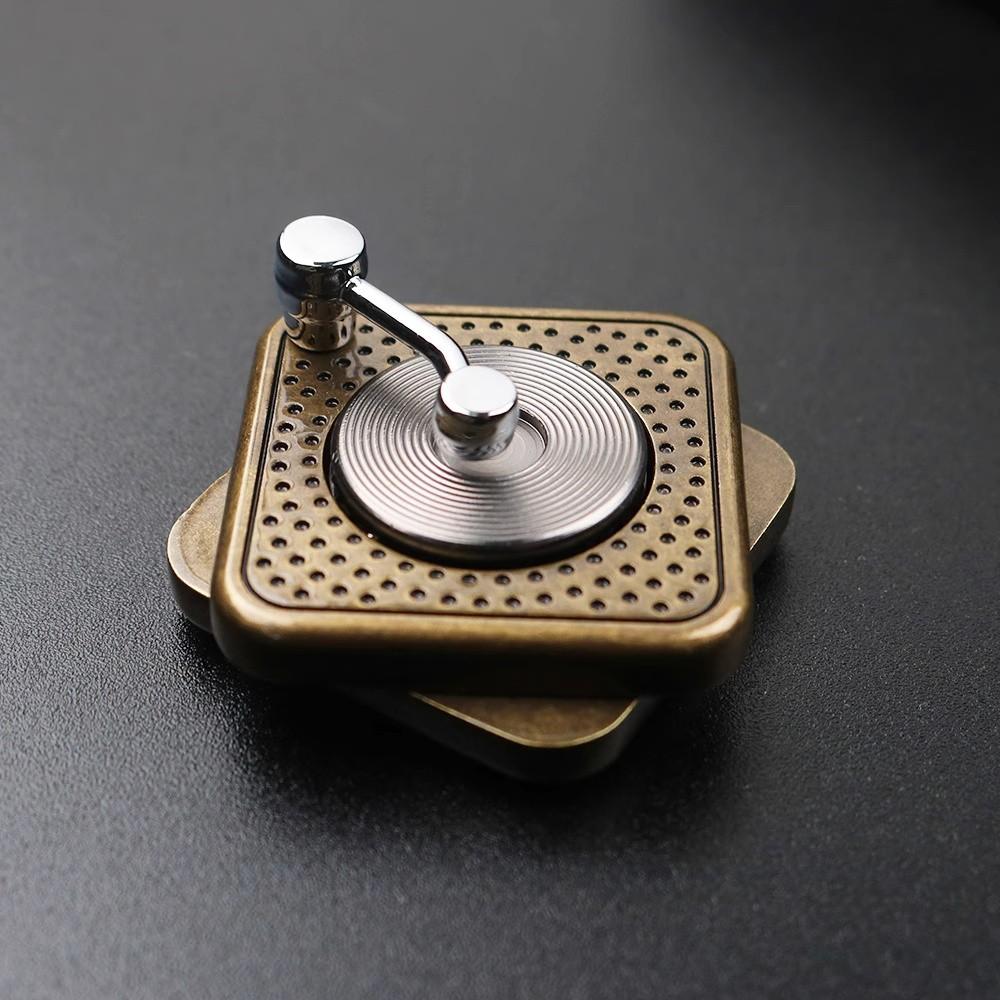 Alloy Finger Spinner Stress Relief Toy, Unique Fidget Spinner for Relaxation, Fashionable Pressure Relief Tool, Best Birthday Gift for Men Adults