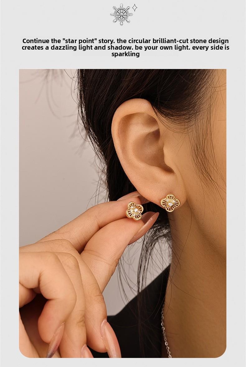 {Set} Four-leaf clover copper alloy earrings and necklace for women 2025 simple, light luxury, elegant, niche design collarbone chain