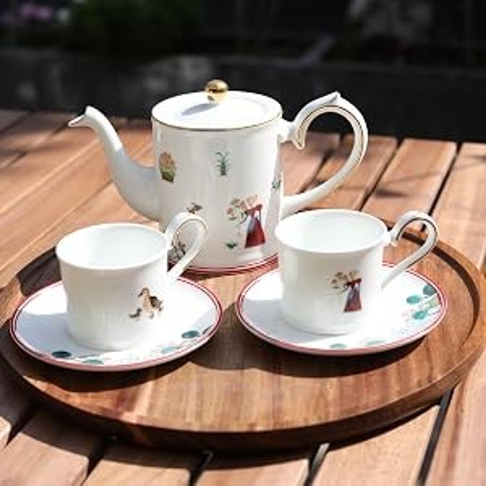 13.8 in Natural Grain Acacia Wood Tray - Kitchen Countertop Serving Tray, Coffee Table Decor, Appetizer Charcuterie Board 13.8 in Natural Grain Acacia Wood Tray - Kitchen Countertop Serving Tray, Coffee Table Decor, Appetizer Charcuterie Board
