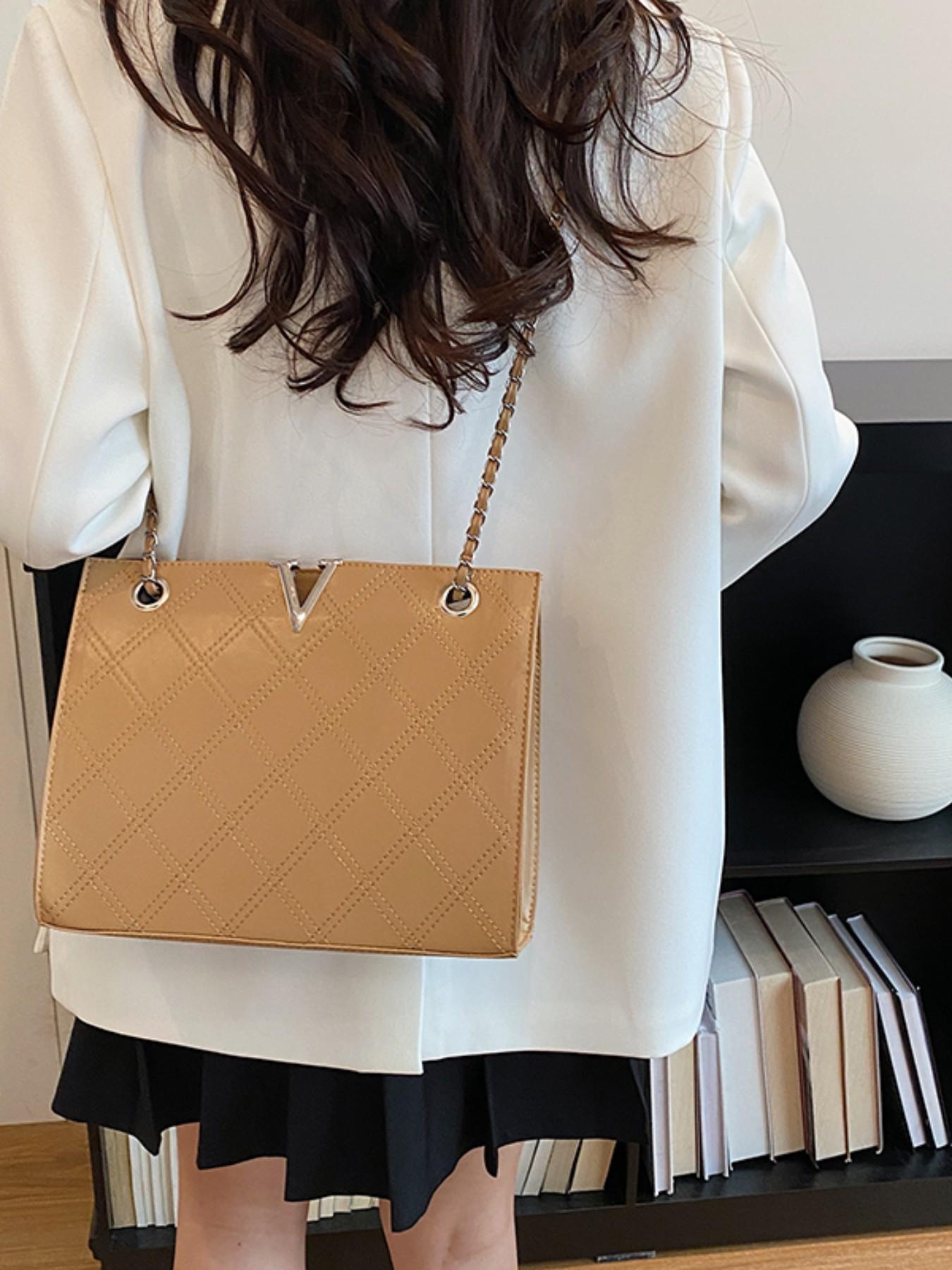 2026 New V-Quilted Tote Bag, Silver Color V-Lock Chain, Large Capacity Luxury Shoulder Crossbody, Stylish Handbag for Women