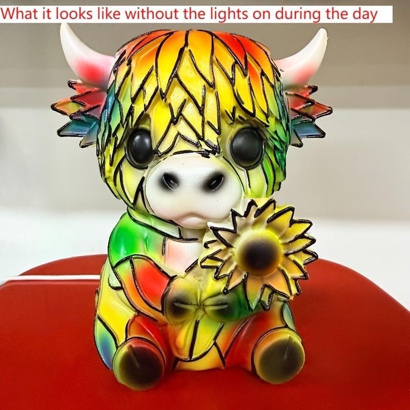 Funny Highland Cow Sunflower Statue, Warm Tone Quirky Style Desktop Lamp, Eco-Friendly Resin, USB Powered, Perfect Gift for Animal Lovers