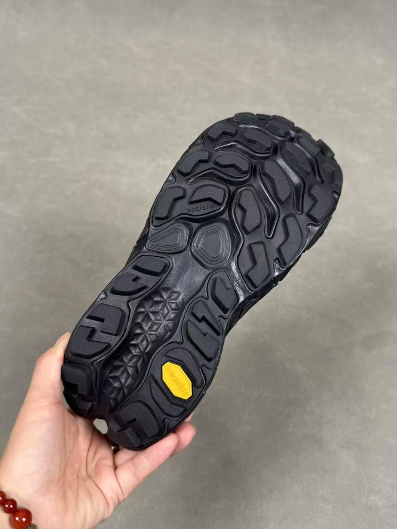 Unisex Thick Sole Wide Toe Waterproof Lightweight Breathable Outdoor Night Glow Trail Running Shoes, Comfortable Sports Footwear