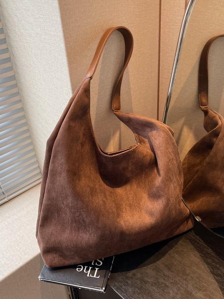 Elegant Shoulder Clutch Bag, Contemporary Plain Design, Large Capacity Commuter Fashion Accessory, Perfect for All Seasons