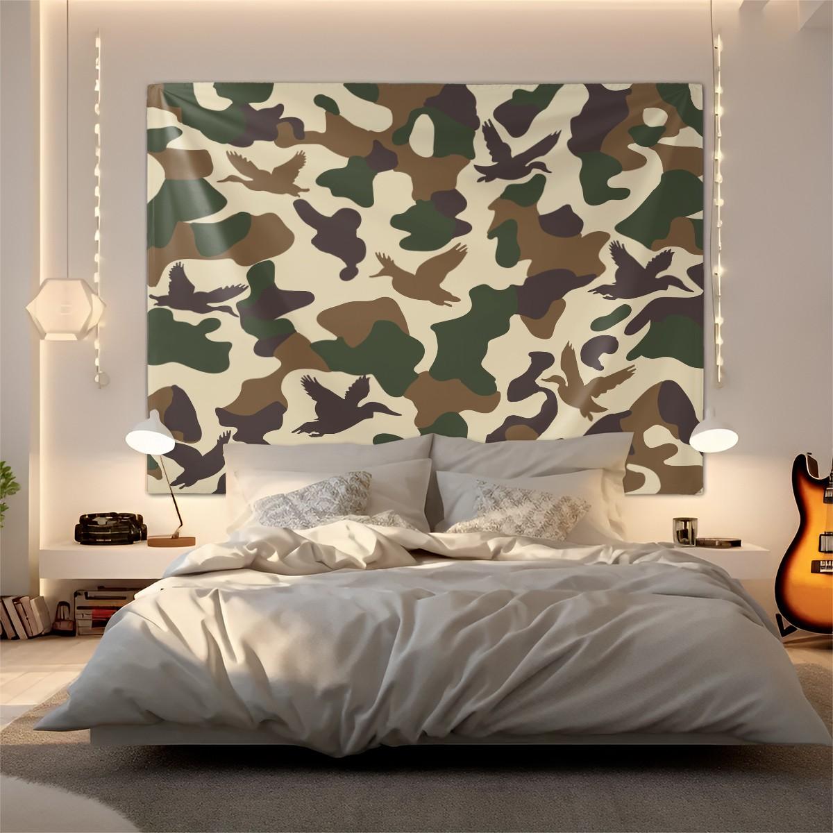 Wild Duck Camo Hunting Tapestry, HD Digital Printed Wall Hanging Tapestries, Multi-Use Wall Blanket for Bedroom Living Room, Perfect Backdrop Decor for Hunting Enthusiasts, Ideal Gift