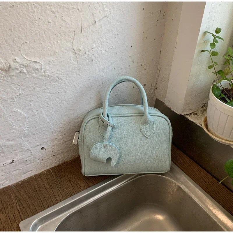 Women's Retro Solid-Color Minimalist Shoulder Bag - Compact Clutch for Daily Commuter Use